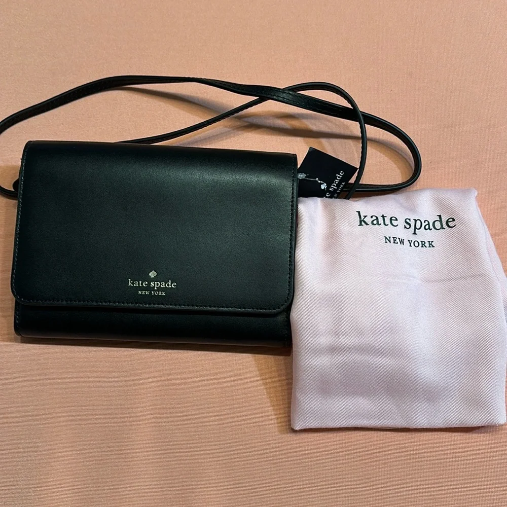 New Kate Spade leather handbag. Black. Dust Bag Included.